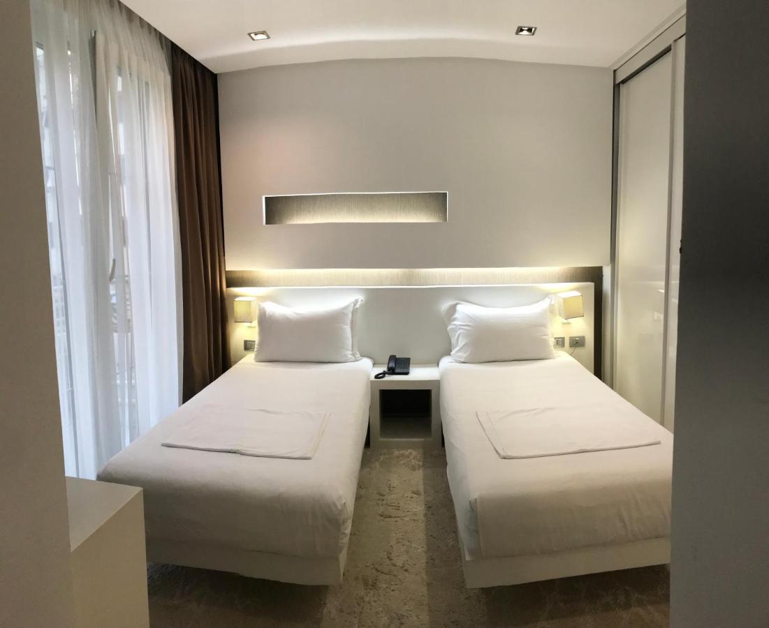 Prestige Hotel 4*